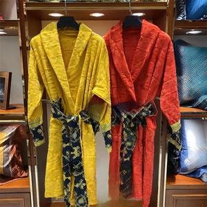 روب استحمام طويل بغطاء للرأس من القطن 100٪، روب استحمام فاخر للنساء، مقاس عادي وكبير، هدية عيد الميلاد للنساء - Product Image 3