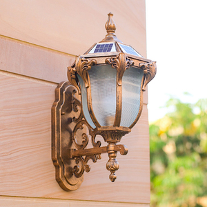 Lampe murale extérieure solaire LED blanc chaud 2700K en alliage d'aluminium, étanche, pour jardin, montage mural, garantie 10 ans, dimmable - Product Image 2