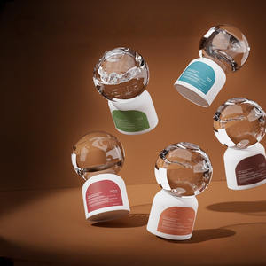 Difusor de Líquido Invertido Hecho a Mano, Libre de BPA, Decoración para el Hogar, Rociador de Larga Duración con Fragancia, Ambientador, Origen Estadounidense - Product Image 1