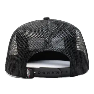 Neueste benutzer definierte Stickerei 7 Panel Flat Bill Trucker Hut strukturierte verstellbare Mesh Snapback Cap