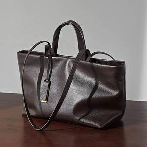 2026 New Fashion Women's Bag Genuine Leather Underarm shoulder bags Large Capacity Retro Soft Women's Tote Bag Crossbody bags - Product Image 3