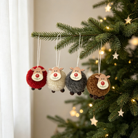 Fournisseur en gros de nouveaux ornements de Noël en polyester et laine d'agneau, pendentifs rennes colorés en quatre pièces, accessoires de déguisement pour fêtes