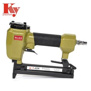 Grapadora Neumática Industrial MARS 18GA 425K <span class=keywords><strong>para</strong></span> Fábrica de <span class=keywords><strong>Sillas</strong></span> de Ratán con 1 Año de Garantía - Product Image 4