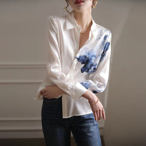Blusa de Mujer RNSHANGER, Estampado Tie-Dye Azul Otoñal, Blanca, Casual, Manga Larga, Solapa, Cierre de Botón, Camisa de Satén para Damas - Product Image 2