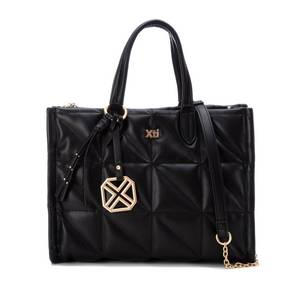 Sac à main pour femme Xti 184219 Sac fourre-tout matelassé noir avec logo doré et bandoulière chaîne - Product Image 1