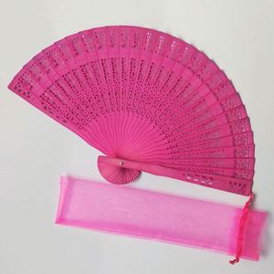 Abanico Plegable de Madera Tallada con Diseño de Arte Folclórico, Material Ecológico de Papel de Bambú con Animales Pintados, Modelo Promocional para Decoración de Festivales - Product Image 6