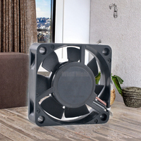 Ventilateur de refroidissement micro électrique à roulement à billes en plastique U35X05MS2AA7-56J14 3,5 cm 35 mm DC5V 0,18A 3 broches 10000 tr/min