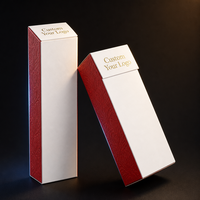 Boîte pliante personnalisée rouge et blanche avec extrémité pliée, impression CMYK et dorure argentée, pour emballage de tubes cosmétiques et de soins de la peau