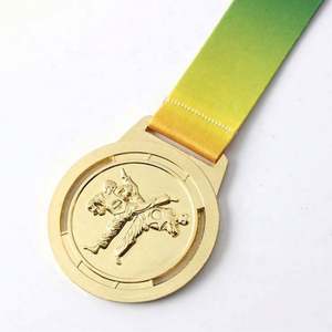 Medalla de Oro Deportiva de Fútbol, Karate y Carreras con Logotipo 3D de Aleación de Aluminio Pulido, Diseño de Fábrica, con Grabado e Impresión de Cinta Personalizada - Product Image 5