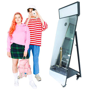 Espejo Compacto de Sobremesa para Fotomatón - Espejo Mágico para Espacios Pequeños con Pantalla Táctil para Tiendas Minoristas - Product Image 1