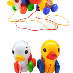 Jouet de marche à la corde en forme de canard avec fonction de hochet pour les tout-petits, longueur 15 cm, largeur 8 cm, hauteur 11 cm - Product Image 2