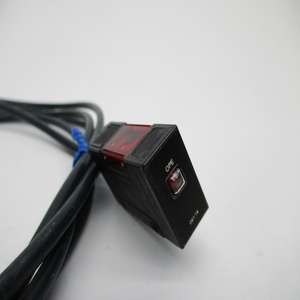 Controlador de Programación PLC Dedicado para Automatización Industrial E3s At61 L Unmp Nuevo Original en Existencia - Product Image 1