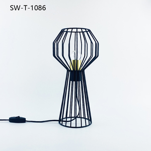 Lámpara de Mesa Moderna con Interruptor de Enchufe, Diseño Nuevo, Jaula Metálica Negra, Espiral Cálida, Minimalista, para Escritorio o Mesita de Noche - Product Image 4