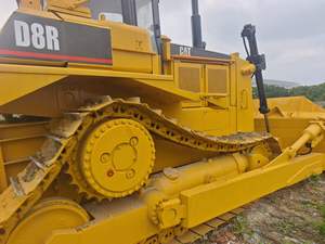 Bulldozer sur chenilles CAT D8R d'occasion, tracteur lourd pour travaux de construction - Product Image 4