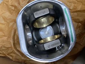   Motor de pistón axial de desplazamiento fijo 20R-9077 para cargadora compacta 249D 239D - Product Image 5