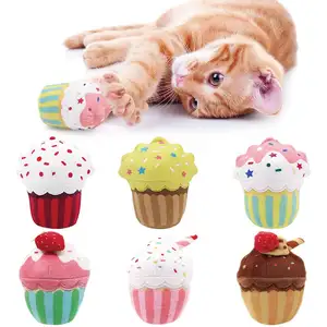 精心设计的可爱彩色纸杯蛋糕填充猫薄荷玩具互动猫薄荷玩具
