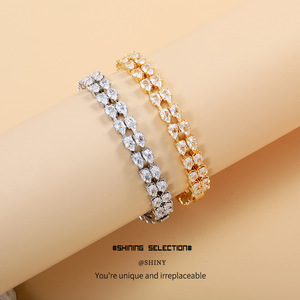 สร้อยข้อมือคริสตัลสองแถวเพทายการตั้งค่าการสวมใส่ในชีวิตประจำวัน - Product Image 5