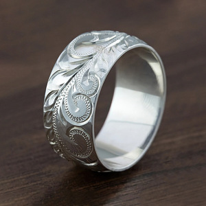 Anello Minimalista con Incisione Floreale per Donne, Elegante Gioiello da Dito, Souvenir di Viaggio, Regalo - Product Image 1