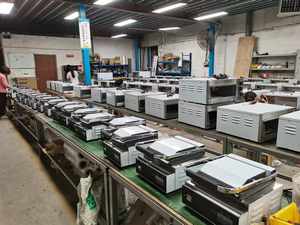 Gril électrique commercial: Gril de contact rainuré supérieur simple électrique de ZH-811A de <span class=keywords><strong>Campbon</strong></span> de rendement élevé pour l'usage de <span class=keywords><strong>restaurant</strong></span> - Product Image 3