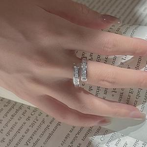 Anillo de Plata de Ley S925 con Cruz de Circonita, Diseño de Nicho, Simple, Moderno, Vintage, Geométrico, Abierto, Chapado en Oro Rosa de 18K - Product Image 3