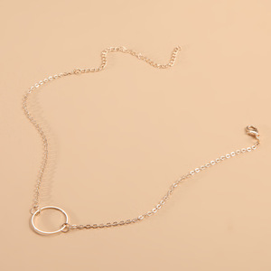 Pequeño collar redondo para las mujeres de cadena corta círculo colgante collar étnico bohemio gargantilla collar de Gargantilla - Product Image 4