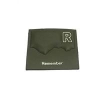 Vêtements cousus personnalisables patchs de transfert de chaleur PU coeur fleur en forme de logo de veste universitaire pour décorations de chapeau de moto