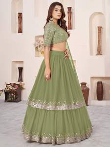 Lehenga Moderna Fluida Verde, Confeccionada en Georgette Suave con Bordado de Lentejuelas Plateadas, Elegancia Real, Brillo, Precio al por Mayor para Bodas - Product Image 3