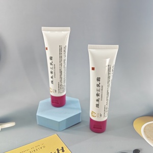 Tube souple rond en PE blanc personnalisé de 50g avec bouchon à clapet orienté D30mm pour emballage de crème ou d'onguent à la vitamine E - Product Image 3