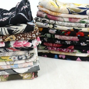 Scialli stampati in Chiffon floreale Hijab per donne musulmane quadrati 90x90cm sciarpe scialli - Product Image 5