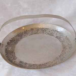 Bandeja de servicio de aluminio martillado a mano de alta calidad Buen diseño Venta caliente Precio al por mayor - Product Image 1