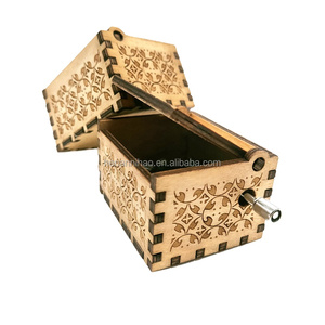 Hot Mini Wooden Music Box Hand Crank Carved Tiny Musical Box As Christmas Gifts