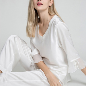 Factory Price Bulk <span class=keywords><strong>Hot</strong></span> <span class=keywords><strong>Sale</strong></span> Long Sleeve Sleepwear Pajama Milk Silk Nightwear Pajamas Set For Women - Product Image 1