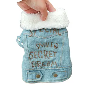 Hot Selling Pet Kleding Herfst Winter Pluche Verdikte Engels Letters Denim Katoen Gevoerde Kleding