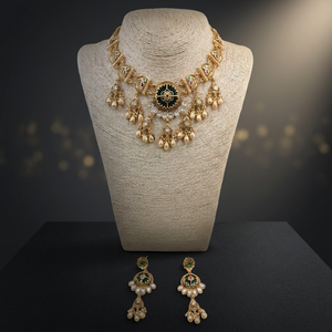 Conjunto nupcial de aleación chapada en oro de alta calidad: collar choker, pendientes colgantes, tikka, estilo étnico Kundan, perlas, para boda, compromiso, aniversario - Product Image 4