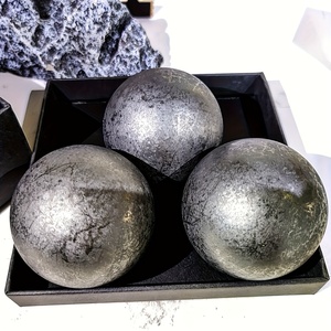 Sphère de Shungite sculptée en cristal de guérison de haute qualité pour la décoration intérieure – Vente en gros - Product Image 5