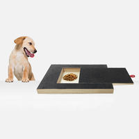 Bunnyhi GZB002 Planche à gratter durable pour patte d'ongle de chien avec papier de verre noir Tampon à gratter pour chien en bois pour ongles avec boîte à collation