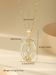 Colgante de Cruz Religiosa Chapado en Oro con Circonita Cúbica de Corte Esmeralda, Estilo Hip Hop, Completamente Cubierto de Circonitas, Regalo para Hombre - Product Image 6