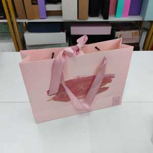 Christmas Gift <b>Bags</b> Custom Logo <b>Bag</b> Luxury <b>White</b> <b>Paper</b> Retail Boutique Shopping <b>Bag</b> Printing - Product Image 6