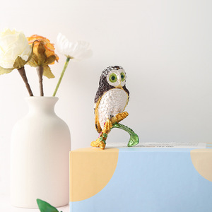 Boîte à bijoux créative en émail métallique, motif animaux (Panda, Hibou, Chat), pour ranger bagues, colliers et boucles d'oreilles, avec décoration animale en nœud - Product Image 2