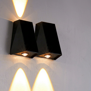 1/4 Luces Solares de Pared para Exterior, Lámpara de Pared Mejorada de 1500mAh, IP65 Impermeable, Luces Solares de Pared para Casa y Jardín - Product Image 1
