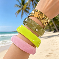 JUSNOVA Ensemble de bracelets en résine hypoallergénique, bracelets en résine colorés, bracelets pastel pour femmes, vente en gros, directement de l'usine