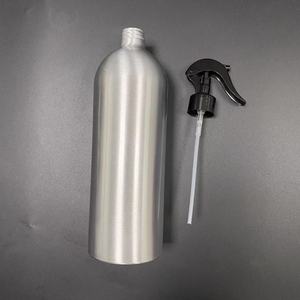 Boîtes en aluminium personnalisables Gamme 500ML à 1000ML <span class=keywords><strong>Bouteille</strong></span> métallique filetée pour agent de nettoyage Utilisation industrielle pour produits chimiques - Product Image 1