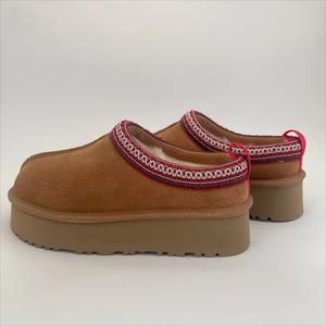 Bottes Uggs pour femmes OEM&ODM, nouvelles bottes d'hiver classiques pour femmes, chaussures à semelle épaisse antidérapantes, style Tazz Tasman, bottes de neige tendance - Product Image 3