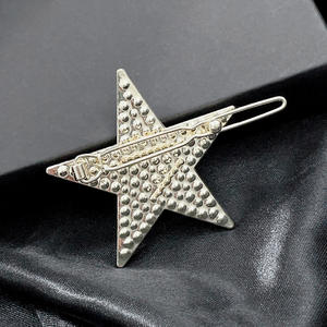 Nuevo Clip Lateral para el Cabello con Hebilla <span class=keywords><strong>de</strong></span> Rana y Estrella <span class=keywords><strong>de</strong></span> Cinco Puntas <span class=keywords><strong>de</strong></span> Diamantes <span class=keywords><strong>de</strong></span> Imitación Electrochapados Súper Brillantes para Mujer, Accesorios <span class=keywords><strong>de</strong></span> Moda para el Cabello con Cabeza <span class=keywords><strong>de</strong></span> Bola - Product Image 4