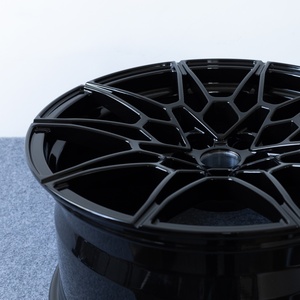 Nuevas Llantas de Aluminio Forjado Ligeras y Personalizadas de 25 mm ET 35/112 mm PCD para Automóviles de Pasajeros, Diseño de Panal Negro Brillante, 2 Años de Garantía - Product Image 4
