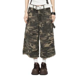 Prix de gros, logo personnalisé, streetwear tendance, hip-hop, camouflage, shorts cargo multi-poches - Product Image 1