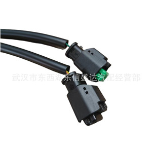 ท่อช่องระบายน้ำซิตรอน เปอโยต์ 9804315380 สำหรับเปลี่ยนซ่อมท่อน้ำหล่อเย็น - Product Image 3
