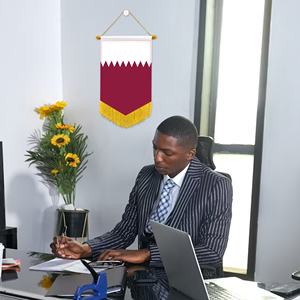 Drapeaux mini-guirlandes de voiture en gros 20x30cm Qatar Décoration murale Petits ornements suspendus Impression numérique Matière satinée - Product Image 2