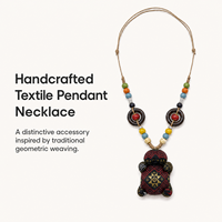 Collier Sachet Tortue en Brocart Zhuang Fait Main, Durable et Tendance, Style Ethnique, Perles en Bois et Céramique Mélangées, Textile Réglable