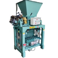 Machine automatique de fabrication de blocs de béton 4-35C à commande manuelle pour briques creuses et pleines en Zambie